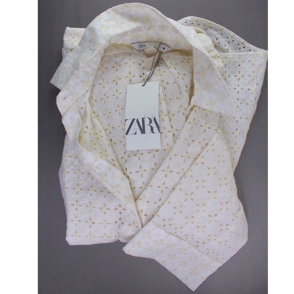 Zara NWT Oversized Cutwork Embroidered Buttoned Top Medium Ecru - Picture 2 of 10